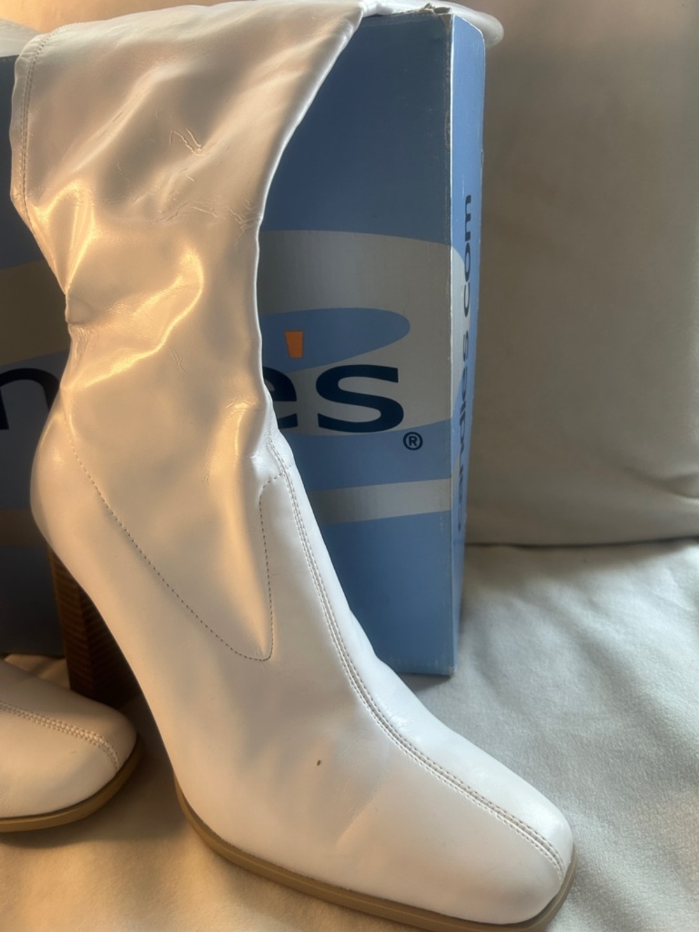 Candie's White Chunky Heel Mid-Calf Boots - Picture 4 of 12